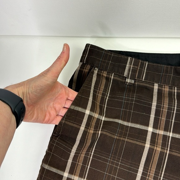 O'Neill Men's brown plaid bermuda shorts - Picture 2 of 11